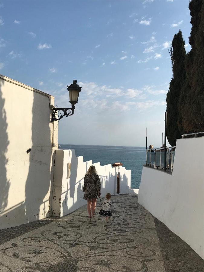 Sea & Pool View Garden Apartment Las Palmeras Nerja Exterior foto