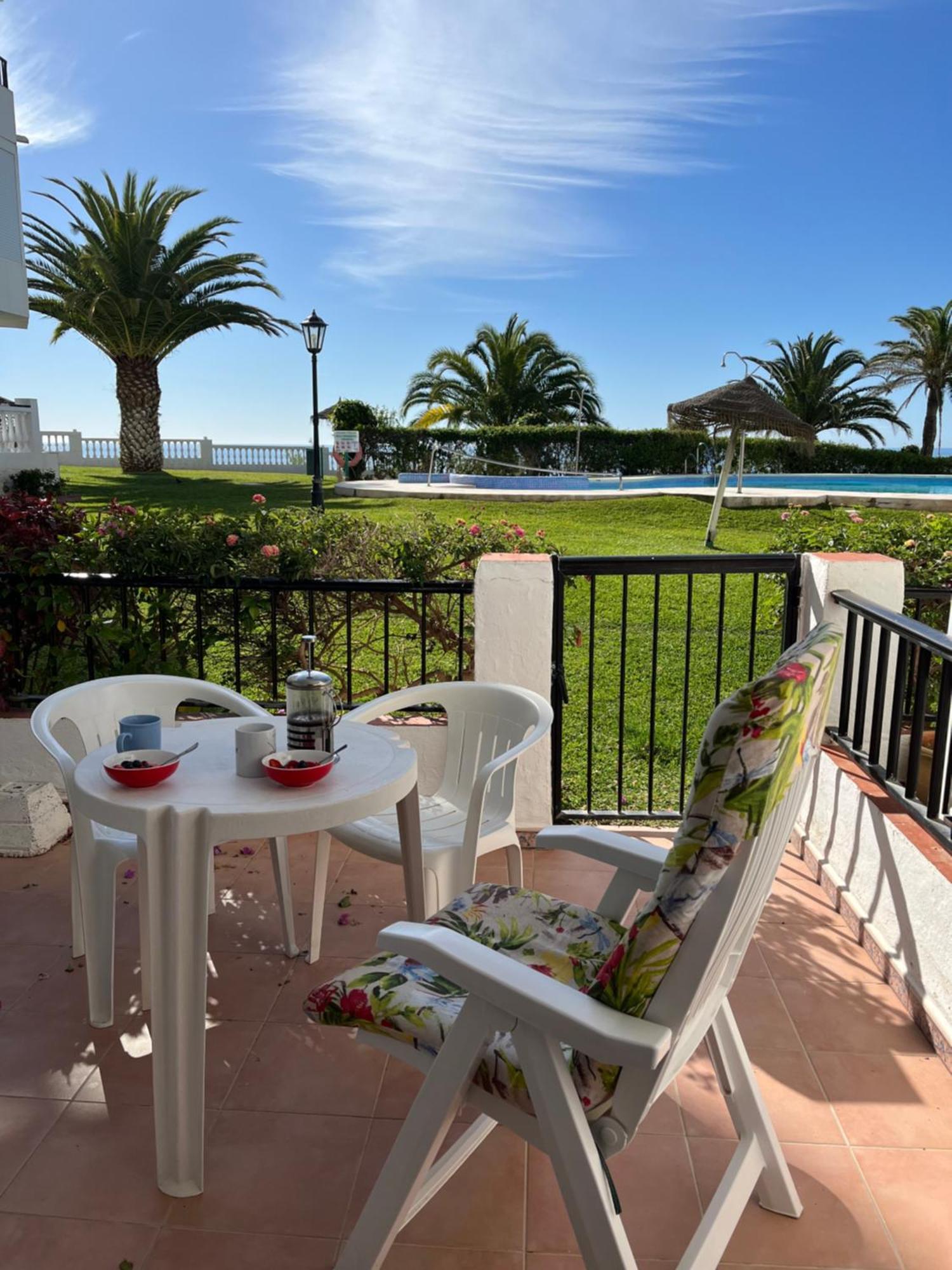 Sea & Pool View Garden Apartment Las Palmeras Nerja Exterior foto